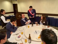 4E37960A-767A-48E7-AE81-FFBDAA709AC8