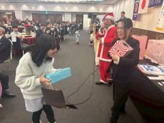 6F239D7A-1633-48C7-93D6-0C543B936CAF