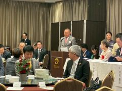 7E35C9E6-0CCE-4C3A-9D43-A7D58742A8BA