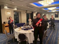 9858F979-60CD-45E2-8F19-DDCF4122B3A6