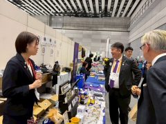 AD287B4D-3E6E-4D8D-ACE9-E50A1D53A69E