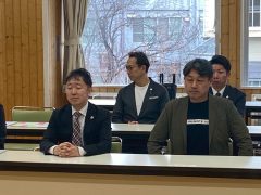 C9053914-E6F7-42F0-9384-454EDDC27C5B