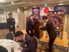 D06B7540-C6A4-4845-8158-30450B2D58BF