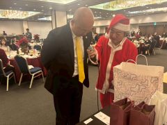 D4E27093-06E5-4DCA-A7C8-10A40B55C395